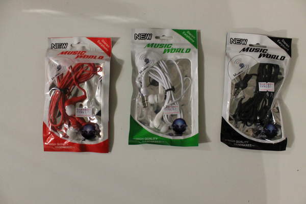 Навушники вакумні 370 /30/   F-132 (шт.)