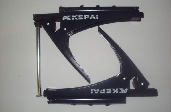 Кріплення кліпсове для сітки настільного теніса KEPAI KF-2130-1 (метал, коробка) (шт.)