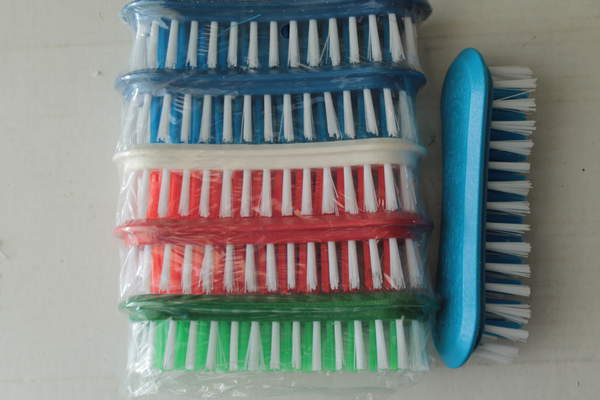 Щітка 8 пластик (К-35) (шт.)