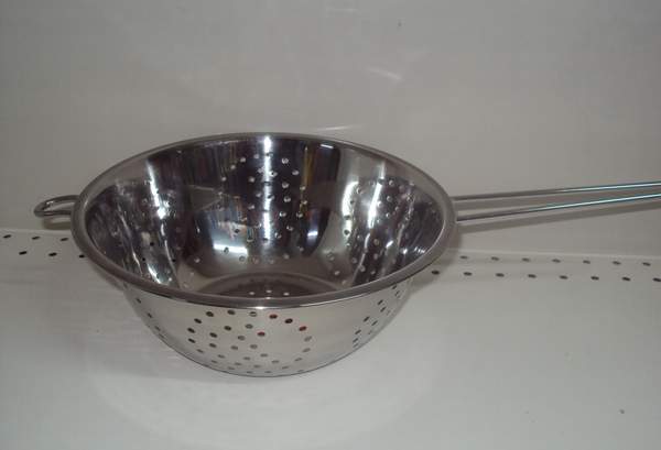 0849 Друшляк з ручкою ST 24 см (шт.)