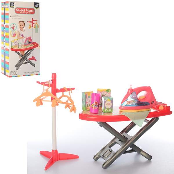 Набір побутової техніки 7928 (18шт) прасувальна дошка, вішалки, праска 19см, світло, бат, в кор-ці, (шт.)