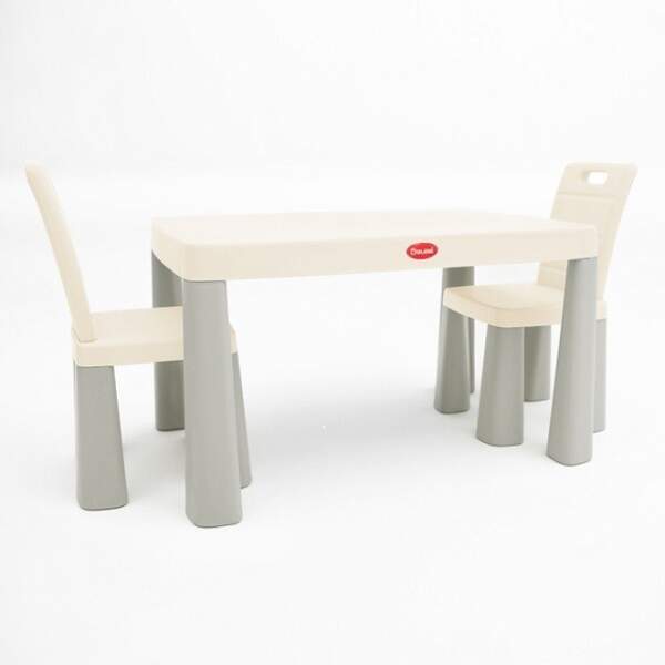 Ігровий набір DOLONI Cтіл та 2 стільця 04680/11 (шт)