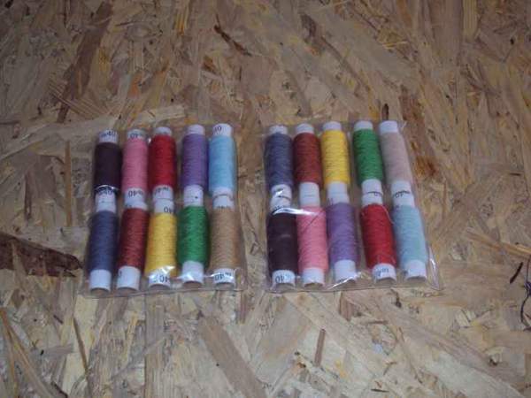 Нитка №40 кольорова (350шт/ящ) (шт.)