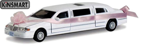 Модель лімузин 7' KT7001WW LINCOLN TOWN CAR LOVE LIMOUSINE метал.інерц.відкр.дв.1:38 кор./72/ (шт.)